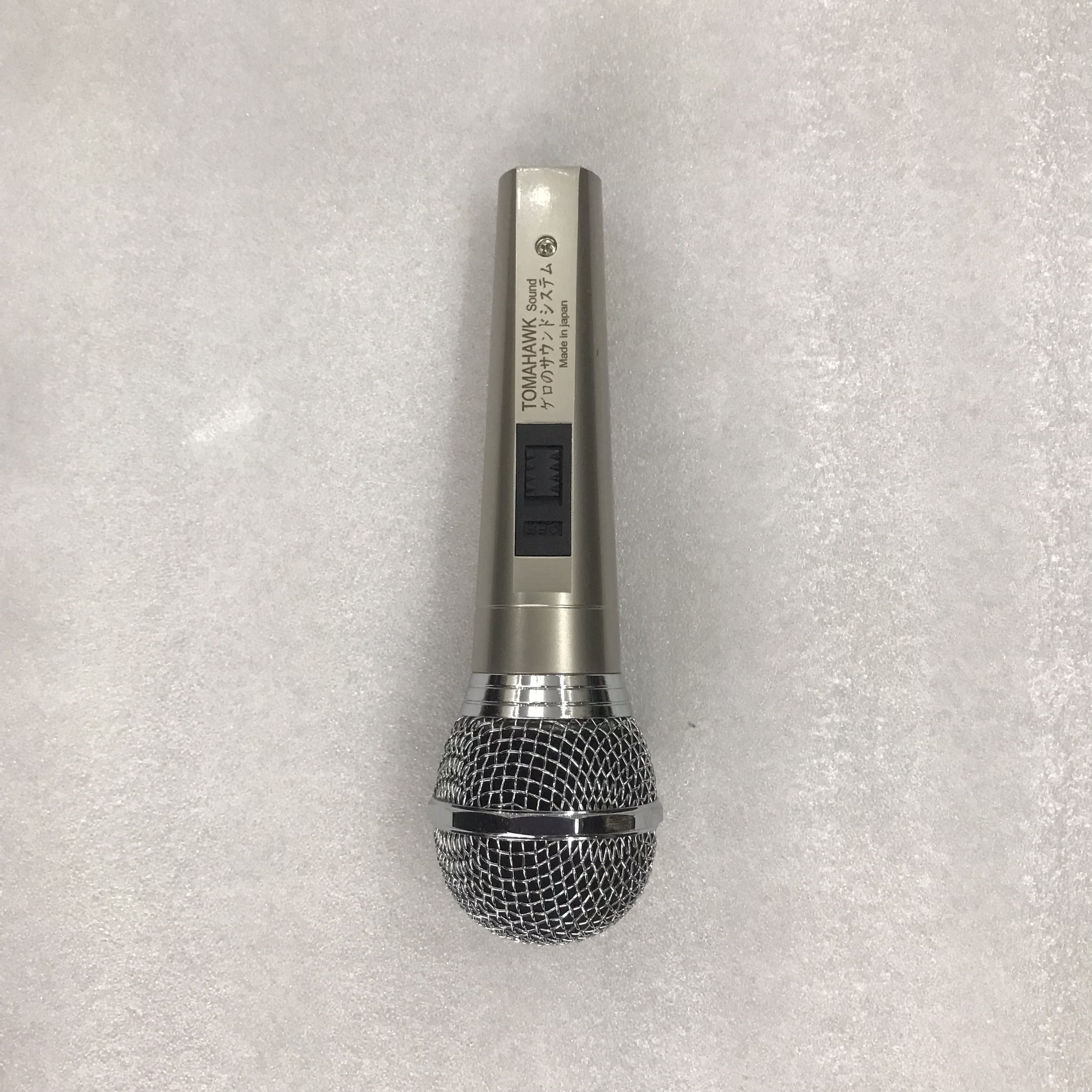 Mic dây BÃI NHẬT XỊN TOMAHAWK