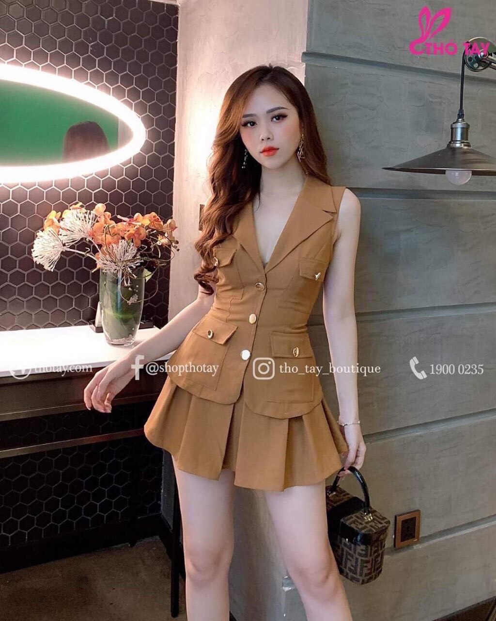 Set áo váy kiểu áo vest kèm áo sơmi và chân váy ngắn xếp ly | AlvinStore.Vn