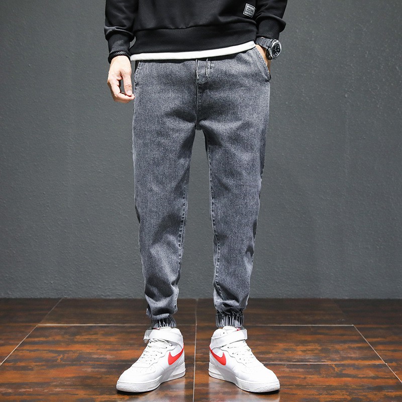 Quần jean jogger trơn, giản dị phong cách Hàn Quốc