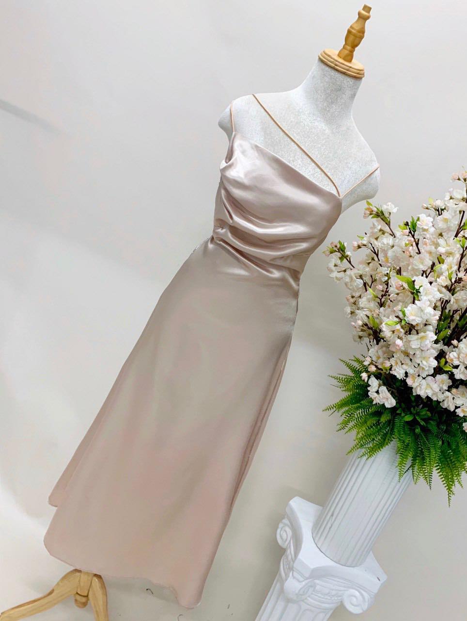 Đầm Maxi Phi Lụa Dây Kiểu (NUDE+TRẮNG)