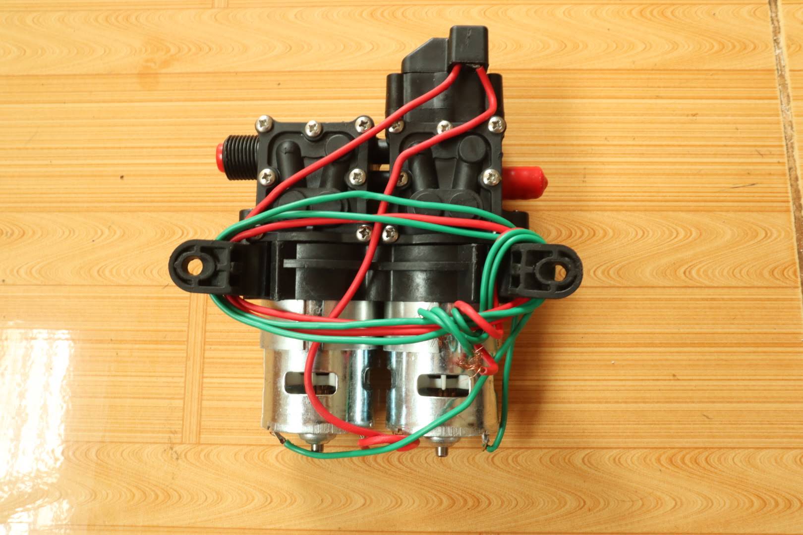 Bơm đôi 12V, dùng cho bình xịt điện
