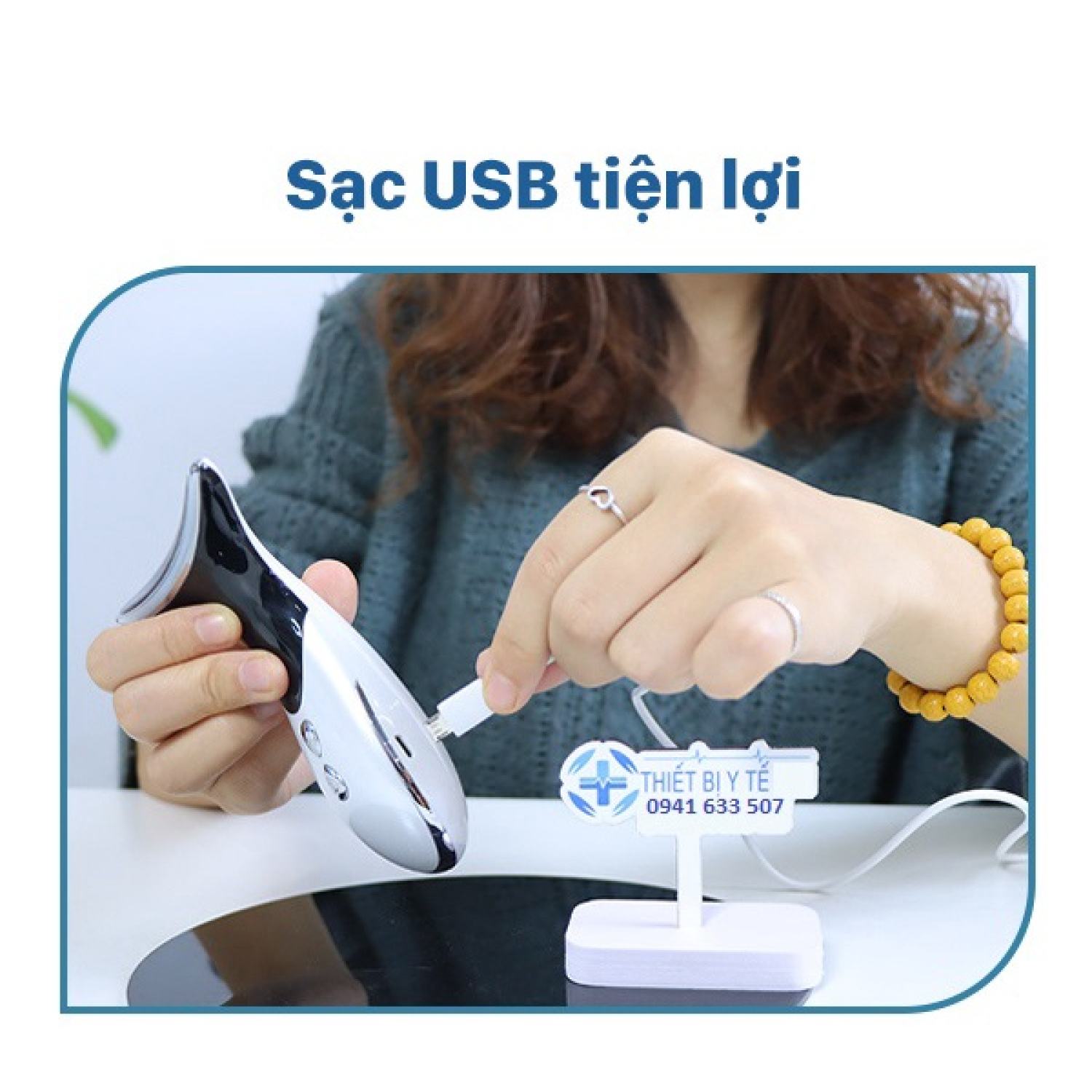 Máy mɑssage nâng cơ mặt và cổ cầm tay