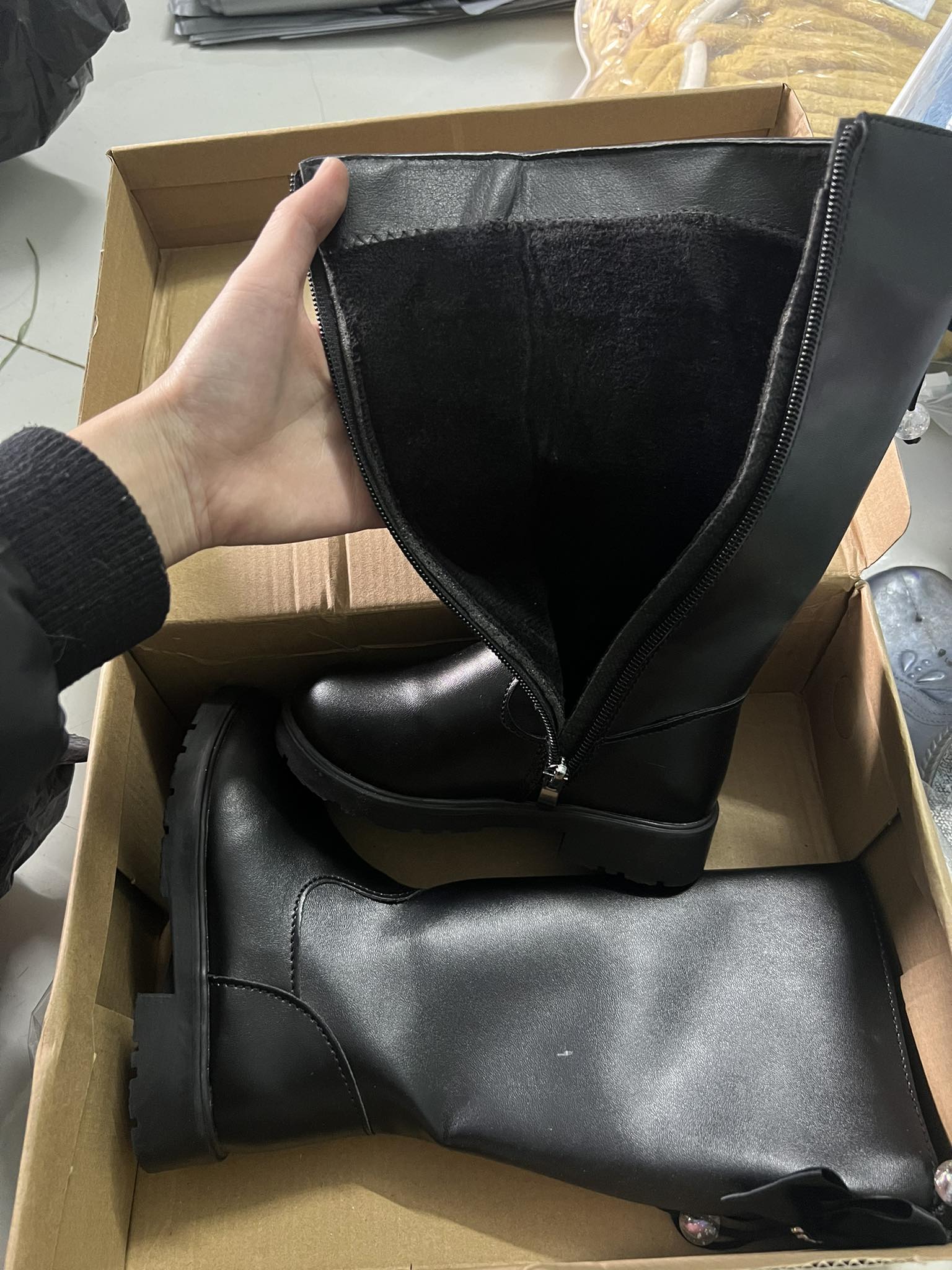 (HÀNG CÓ SẴN)  Boot Đùi Nơ Lót Lông Cho Bé Gái Siêu Điệu.