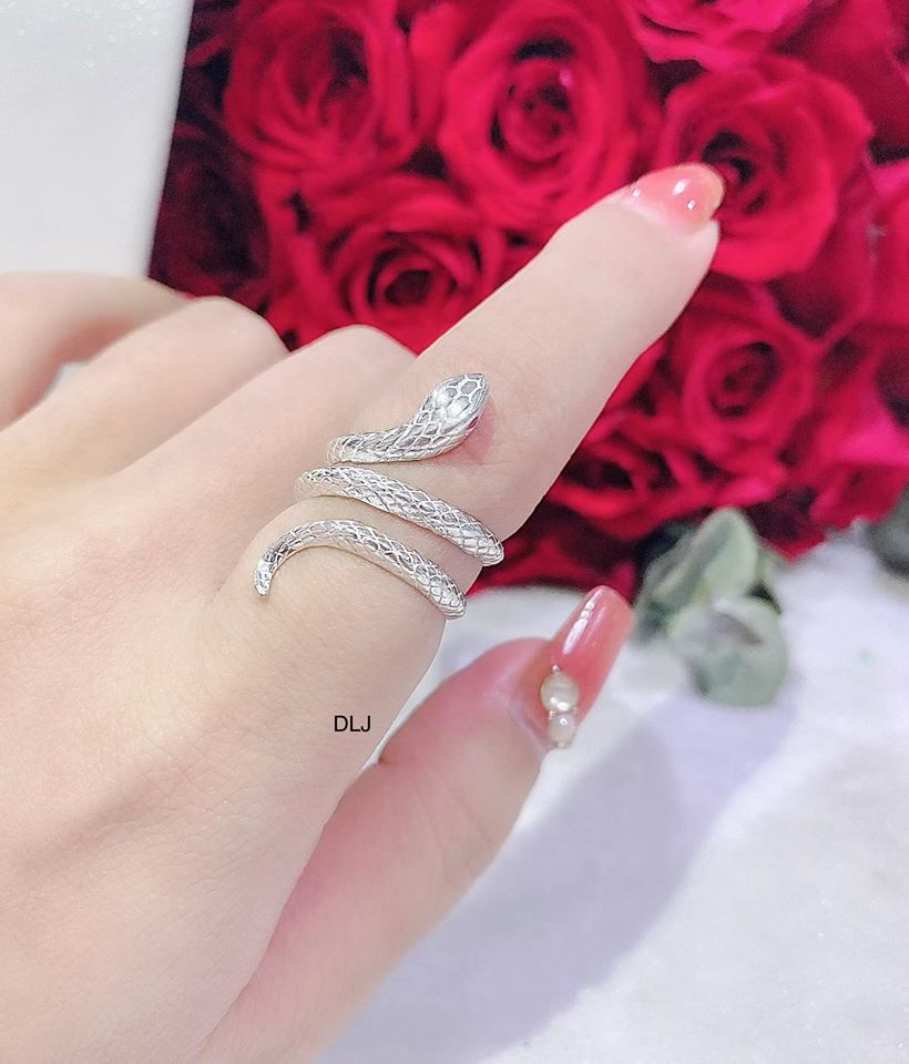 Nhẫn bạc hình rắn MS78