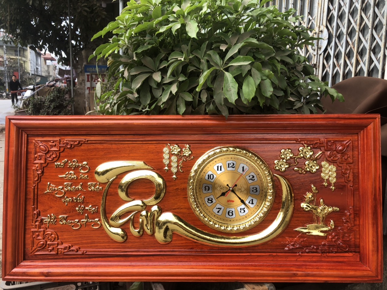 Tranh gỗ đồng hồ chữ tâm – kt48x108cm