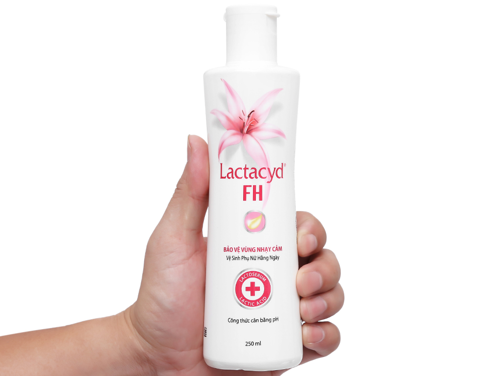 Dung dịch vệ sinh phụ nữ Lactacyd FH 250ml