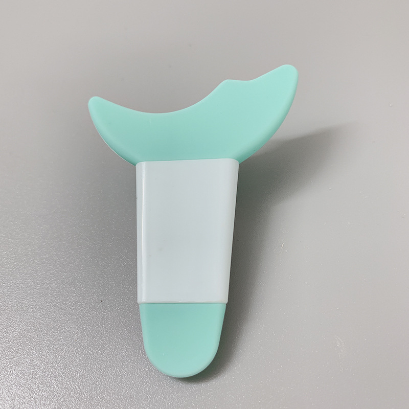 Dụng cụ silicone hỗ trợ kẻ mắt mascara đa năng