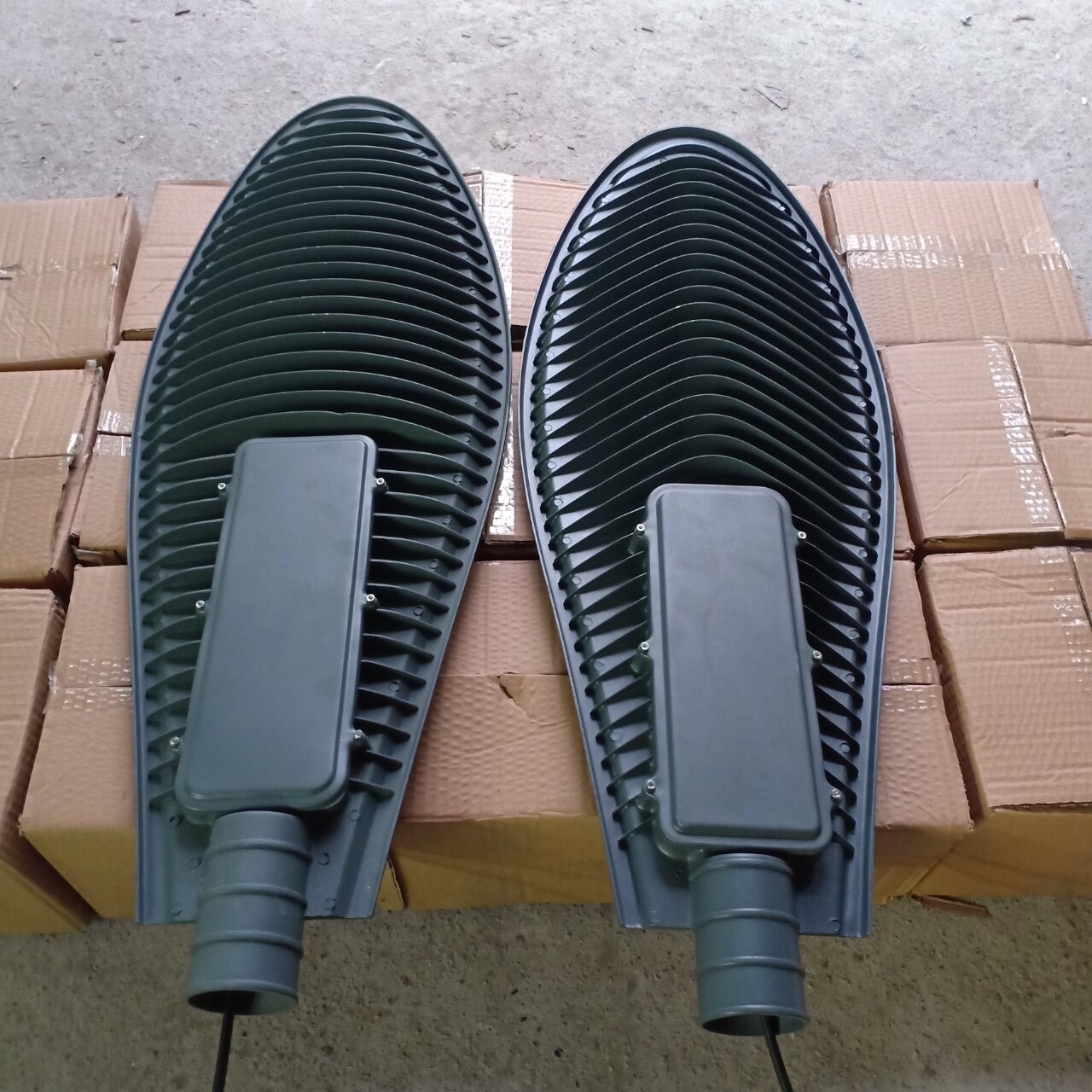 Đền đường 50w đèn chiếc lá
