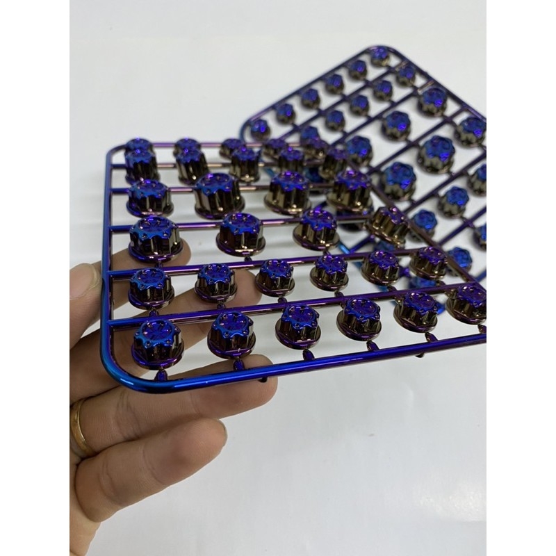 Chụp ốc 7 màu titan vỉ 30 con 6 size