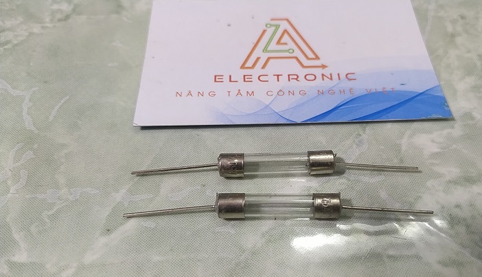 Cầu chì T15A250V 15A 250V
