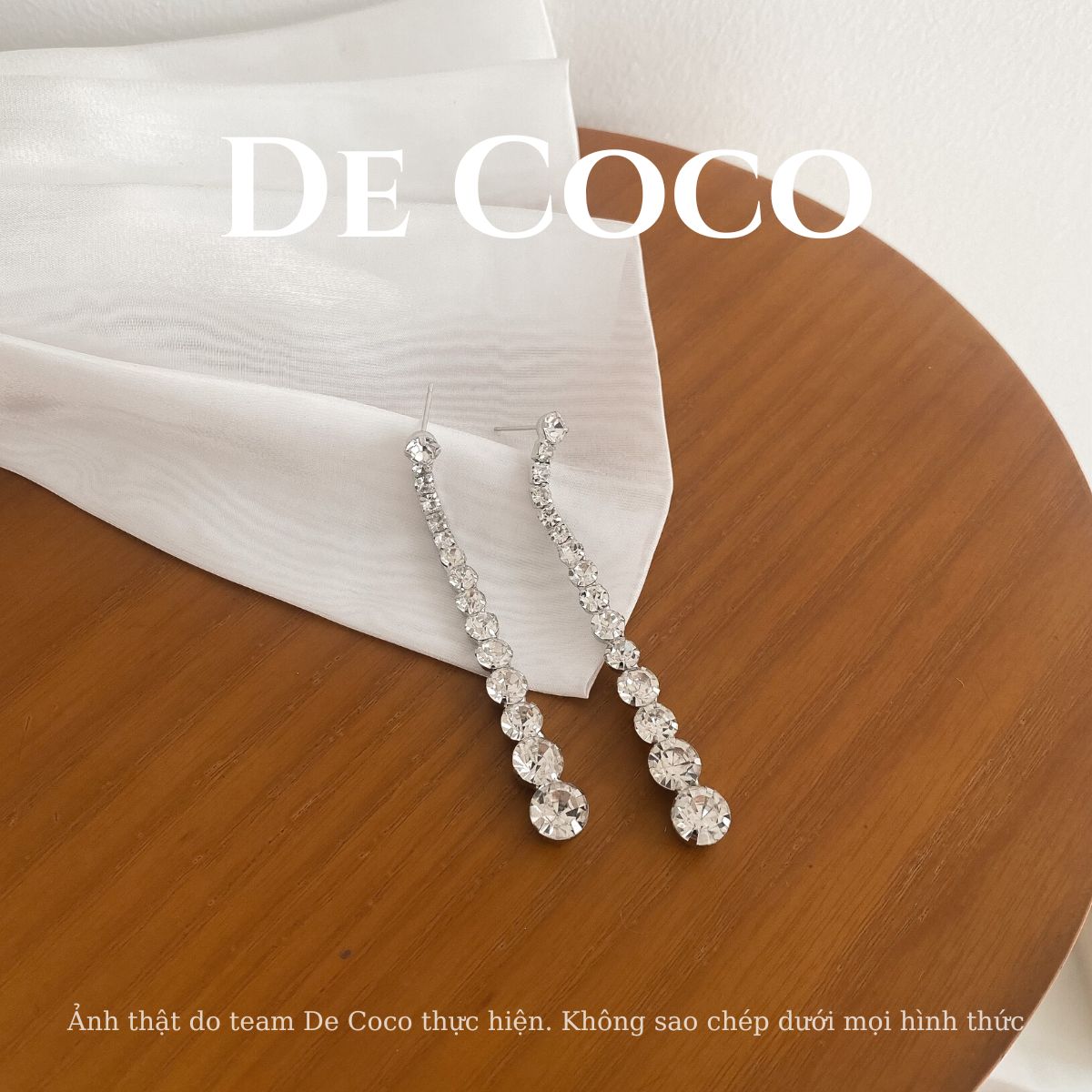 Khuyên tai đá dài De Coco