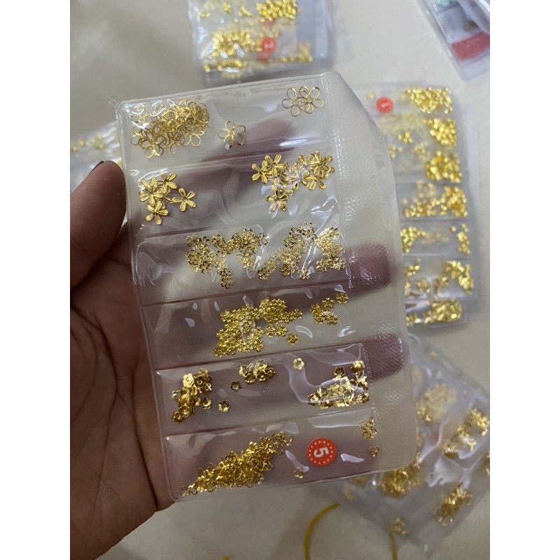[HCM]CHARM KIM LOẠI GẮN MÓNG SIÊU XINH