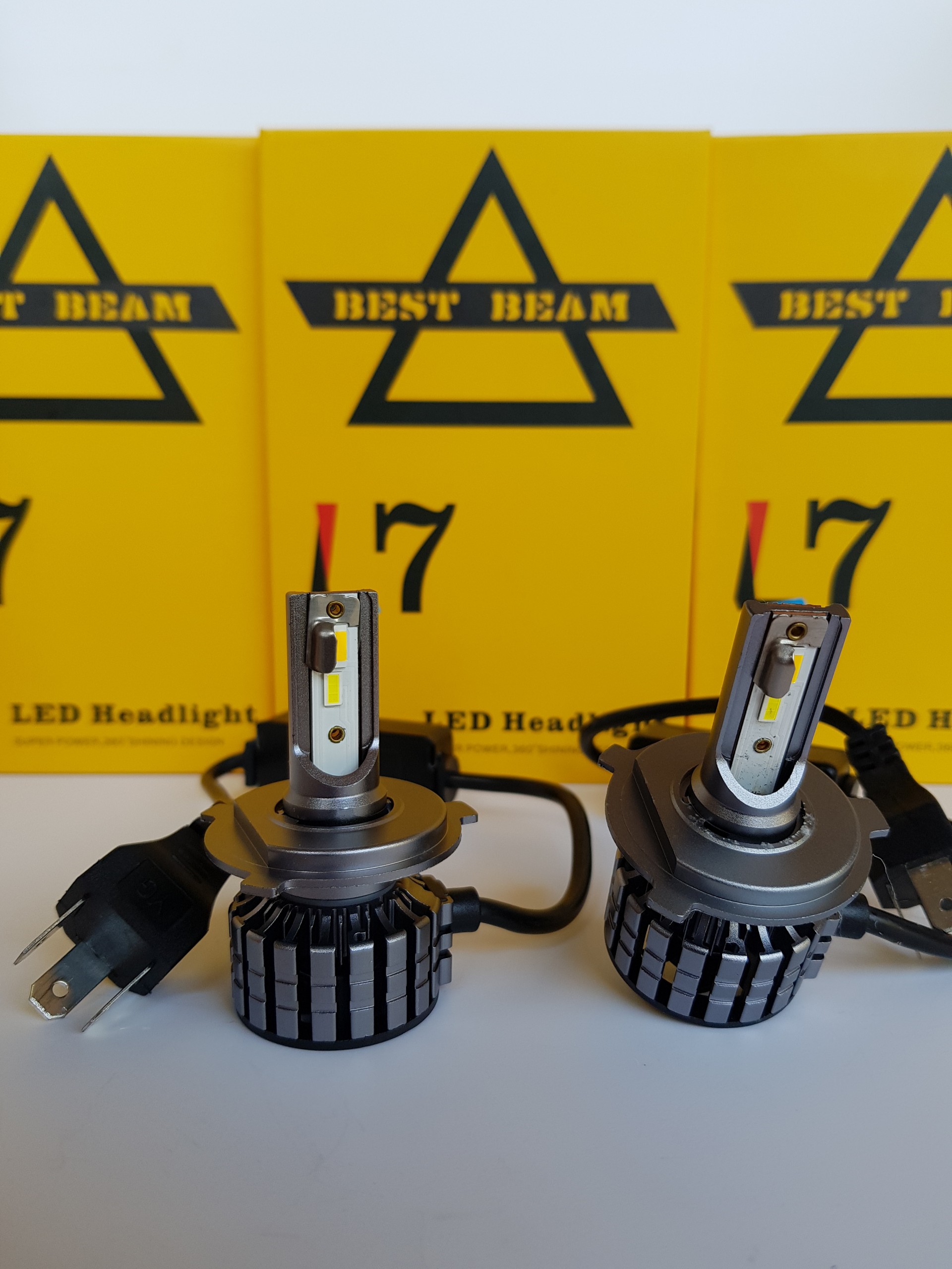 Led L7 . E7 . X7 3 màu CHÂN 9005.9006.9012 (hb3.hb4)