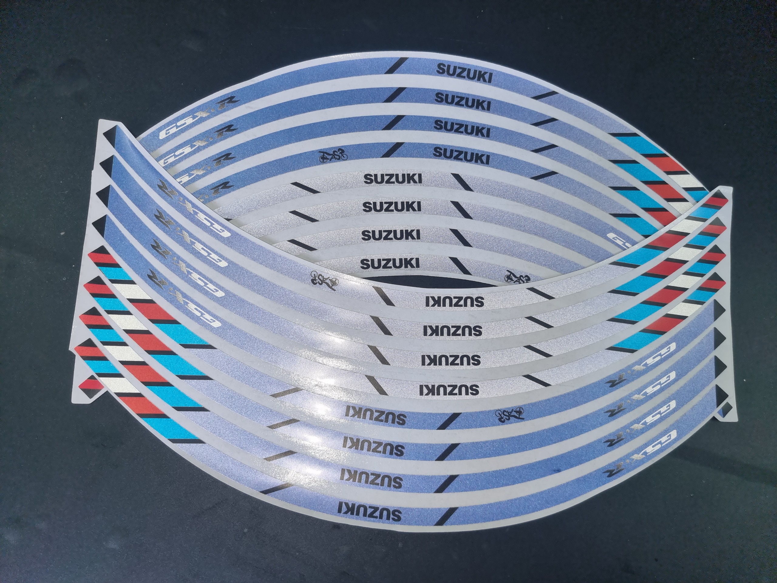 Tem dán vành phản quang suzuki trọn bộ
