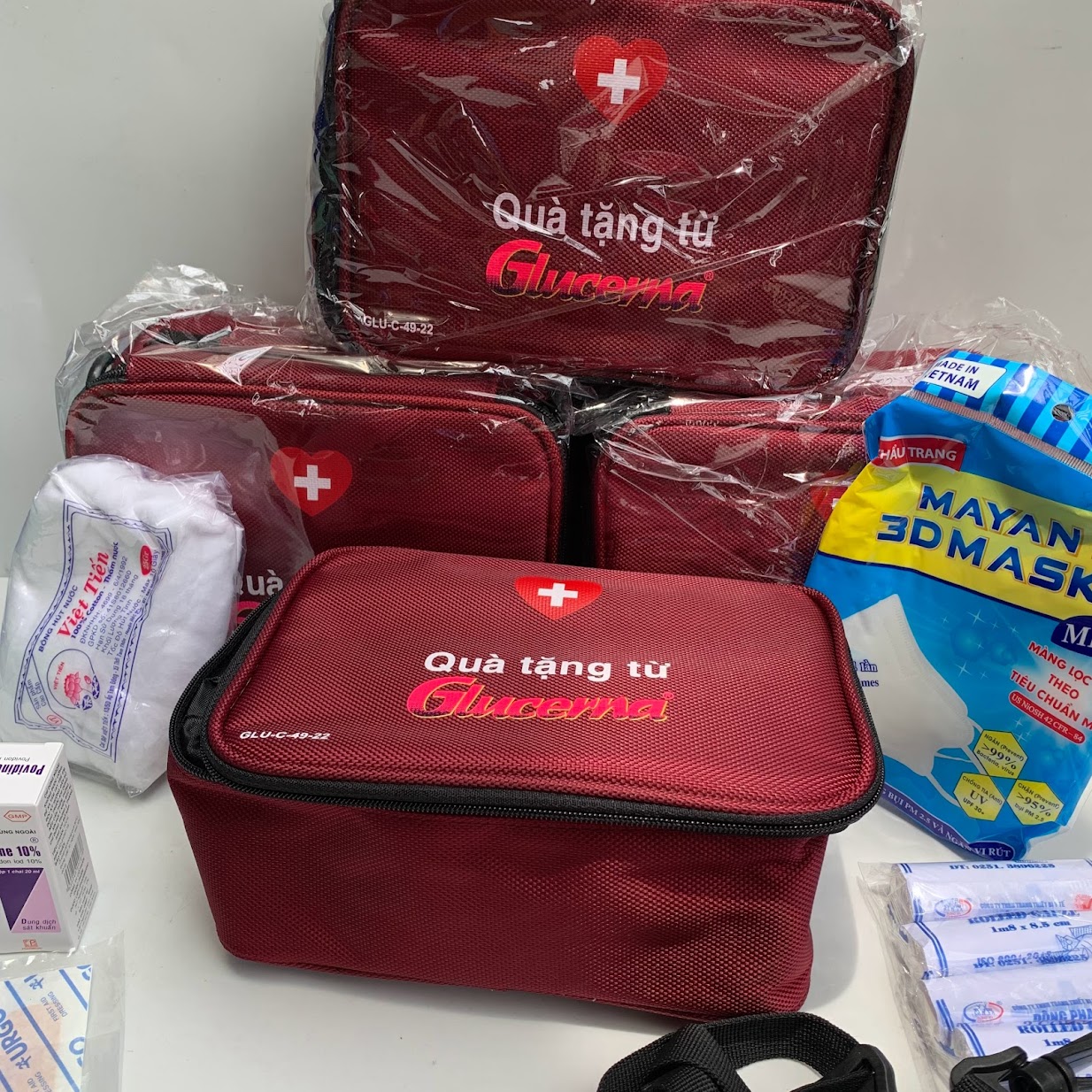 Bộ túi dụng cụ Y Tế Glucerna có dây đeo