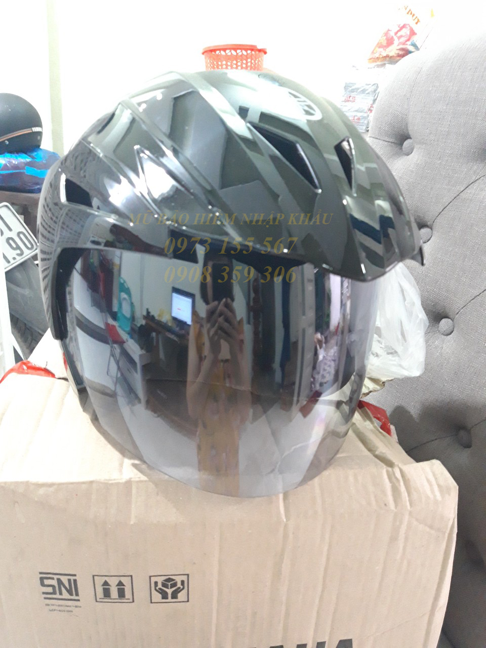 Mũ bảo hiểm YAMAHA trầy xước nhẹ