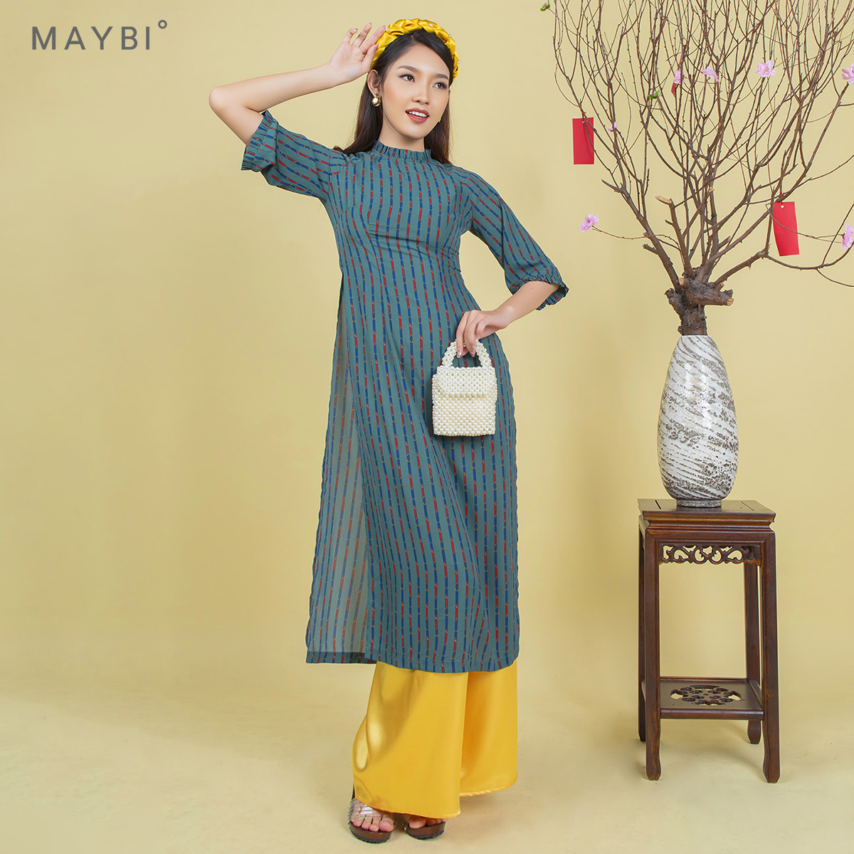 [NHẬP MÃ NOVFALAZSOCIAL02 GIẢM 40K ĐƠN 199K  ]  Áo dài cách tân Bích Châu MAYBI lụa tuyết  xanh lá(Không kèm quần lụa)