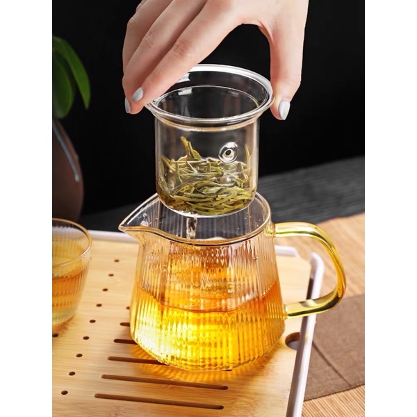 Bộ ấm + chén trà thuỷ tinh decor vân sọc sang trọng