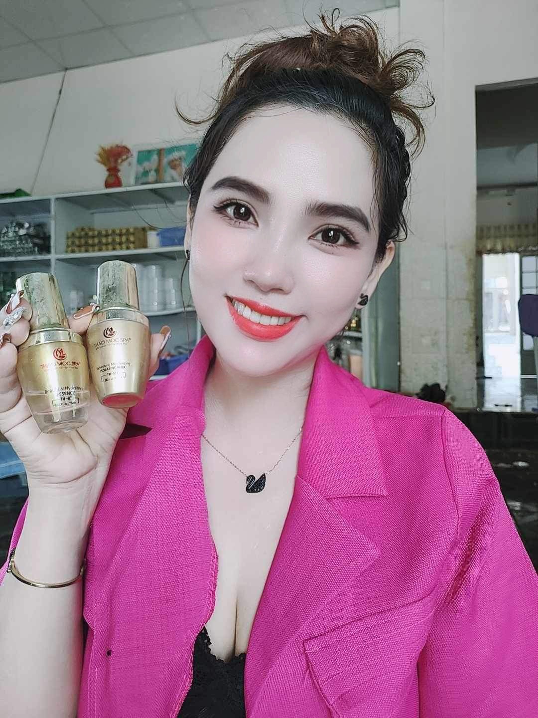 Tinh Chất Trắng Da Thảo Mộc Spa