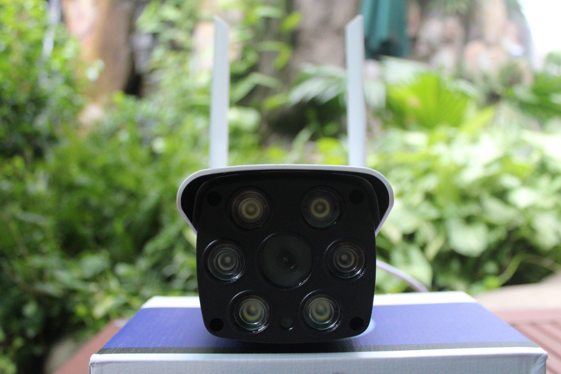 Camera Yoosee wifi ngoài trời 6 leb Full HD 2.4mpx