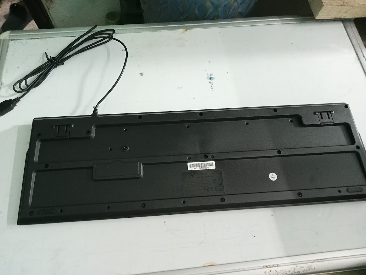 Bàn phím có dây Genius Smart KB-100