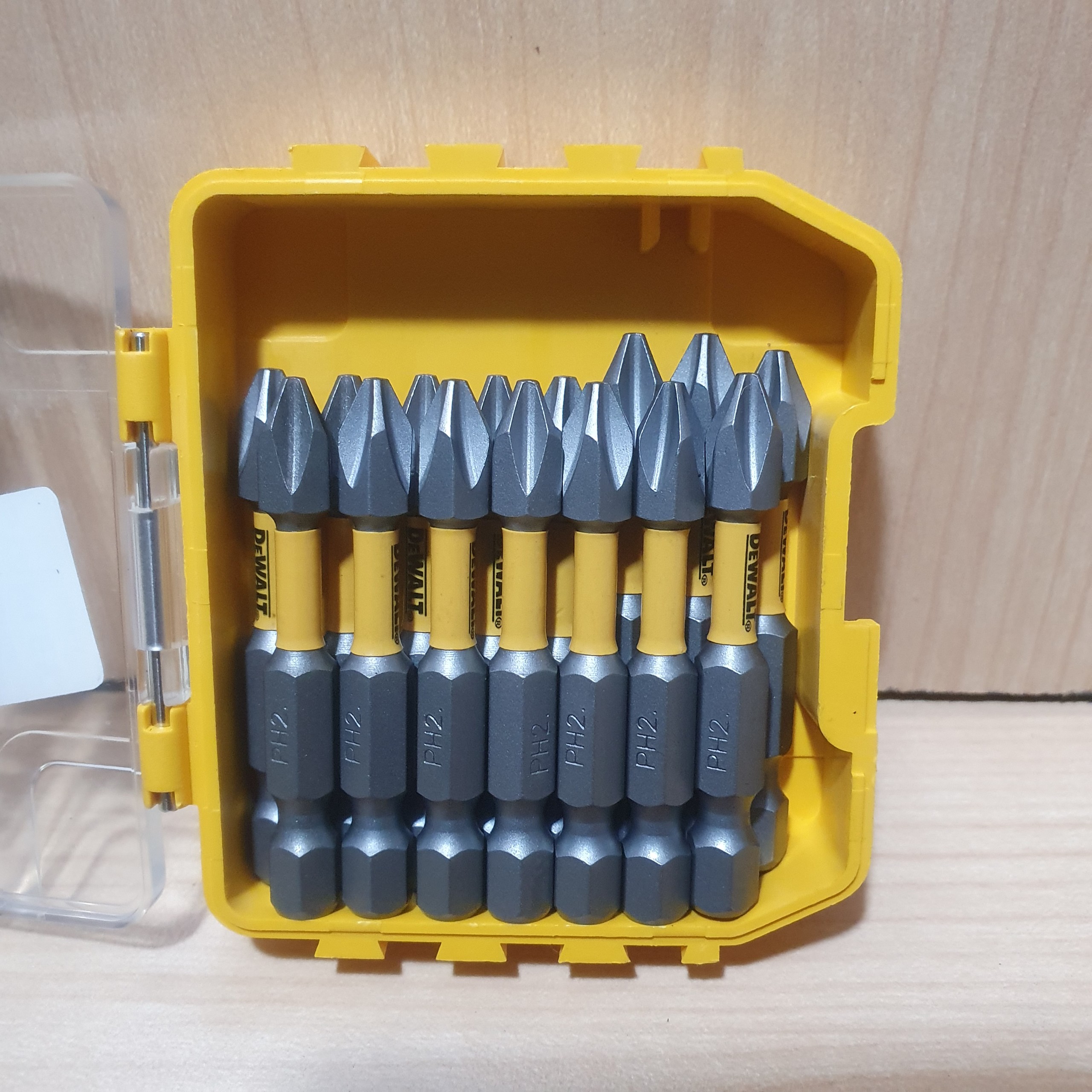 MŨI BẮN BẮN VÍT DEWALT DWA2PH2MF15 (Gía 1 cái)