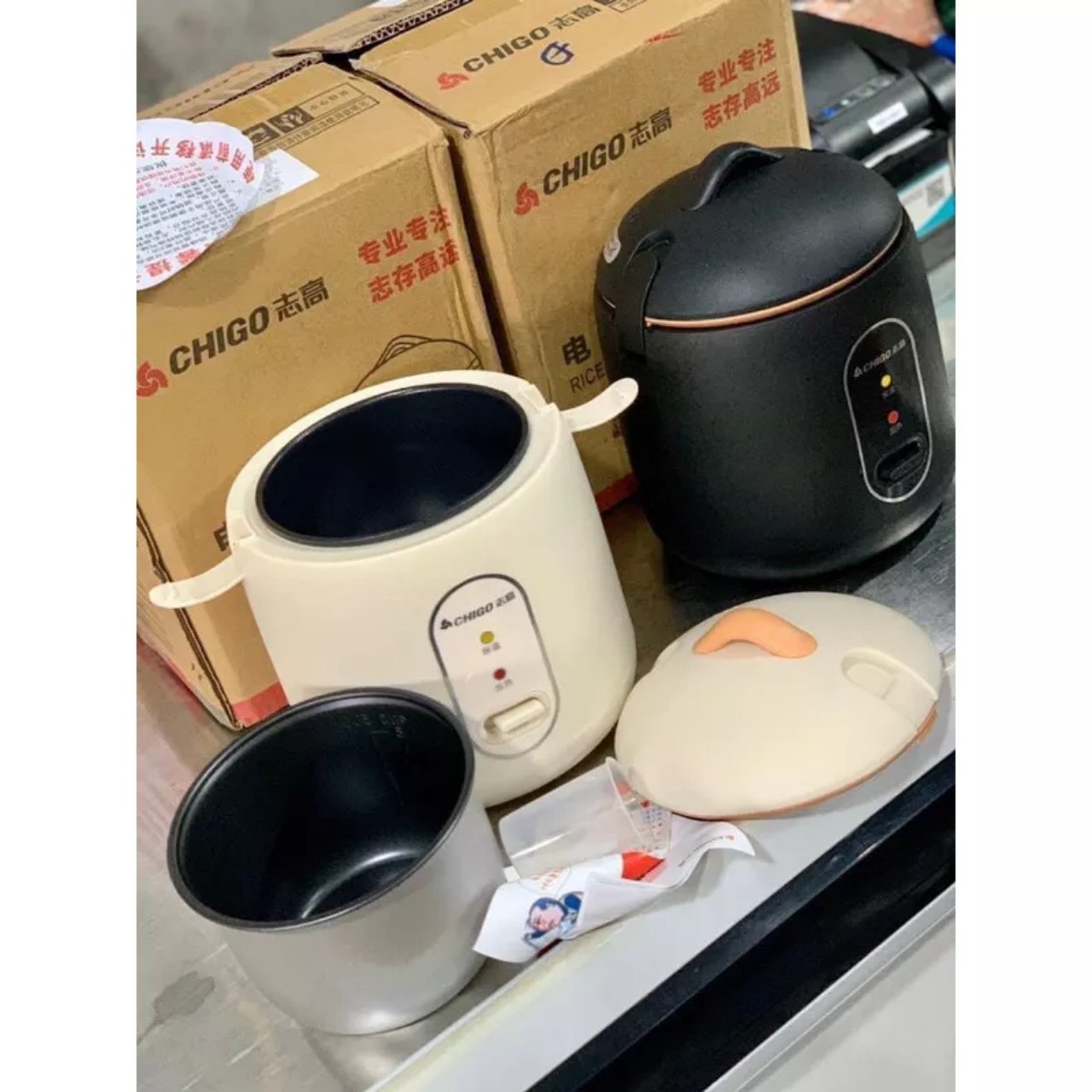 Chigo 1.2 Liter Non-Stick Mini Rice Cooker