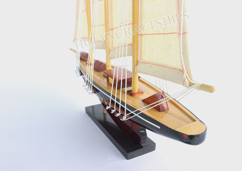 Mô hình thuyền gỗ trang trí Atlantic kem (dài 30cm)