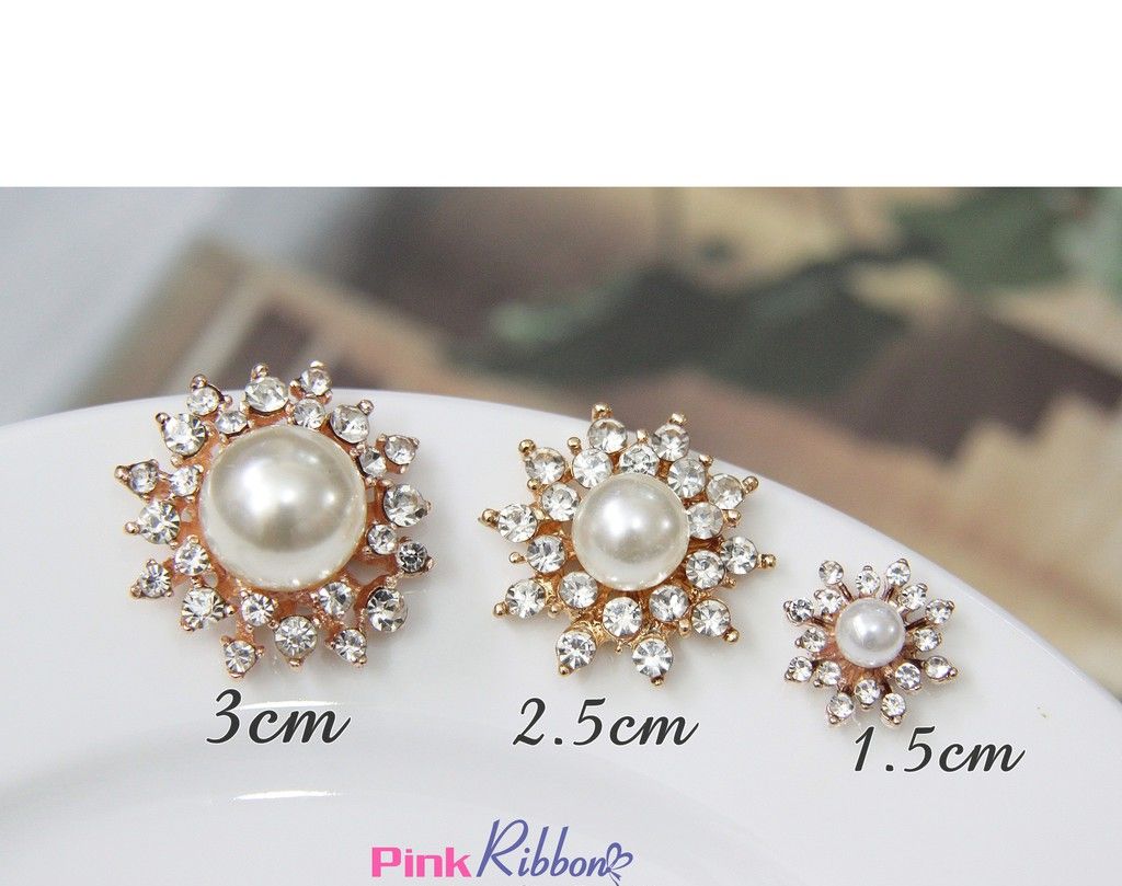 Charm mặt trời đính đá và trai các size
