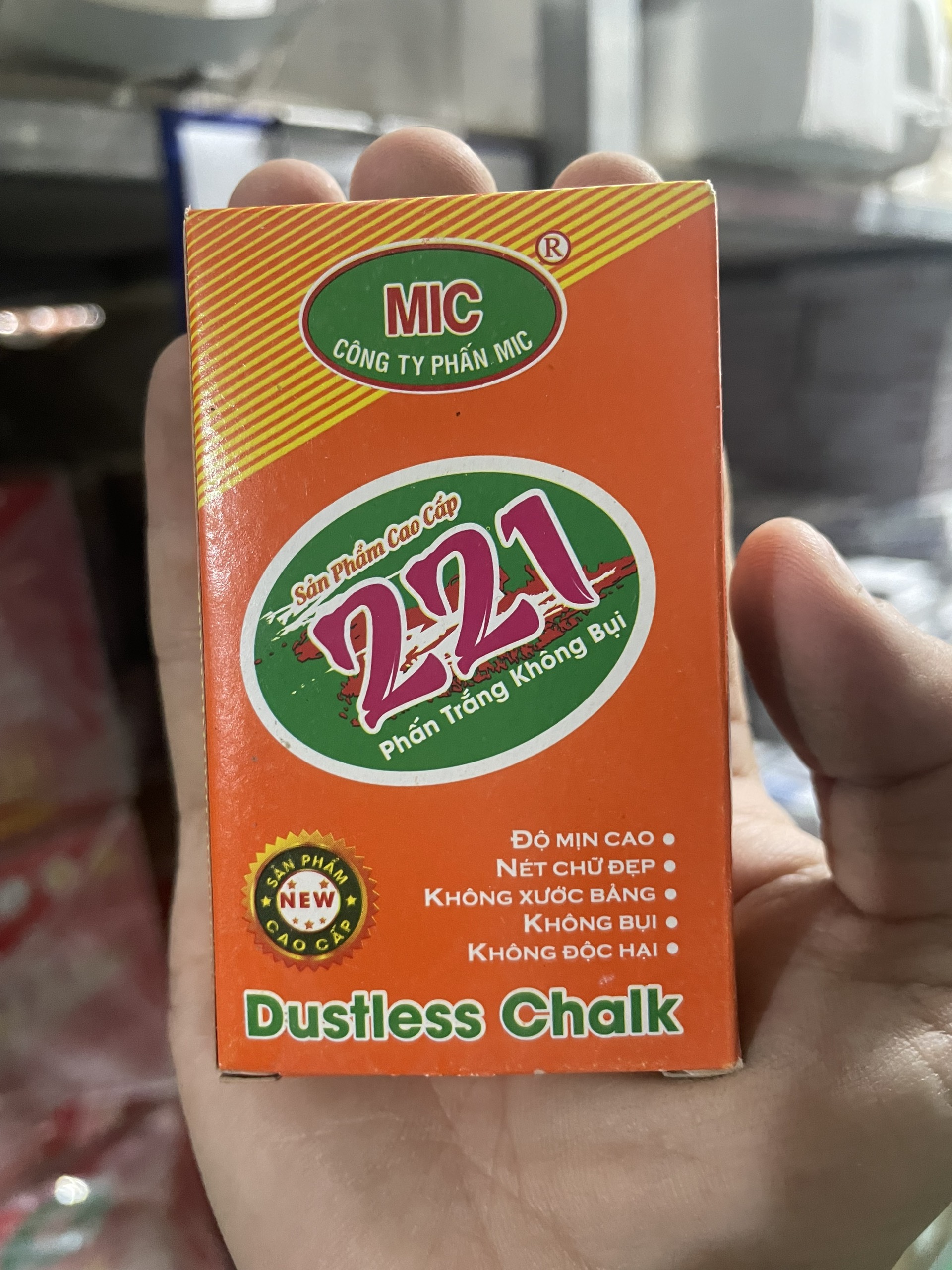 Phấn viết bảng không bụi mic 221