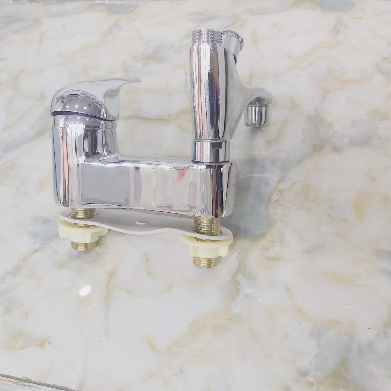 Gật Gù Sen Liền Vòi Chậu Lavabo ( Củ Vòi Liền Sen Tắm Nóng Lạnh)