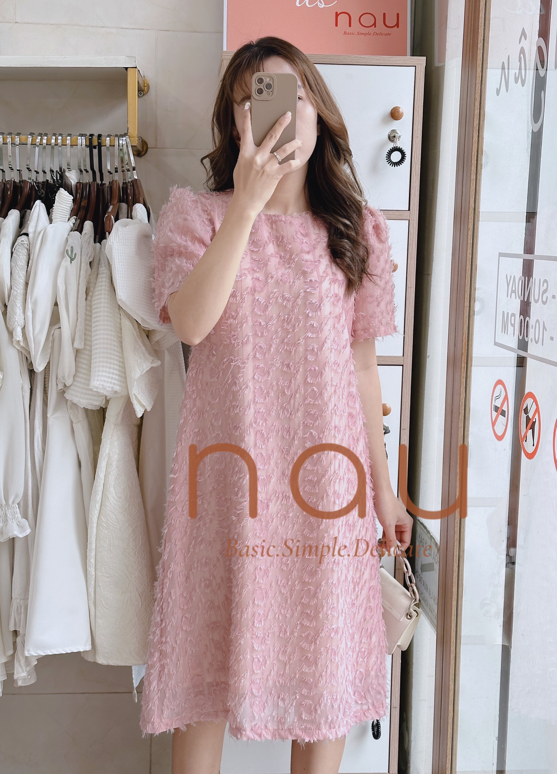 Đầm lông vũ dáng suông
