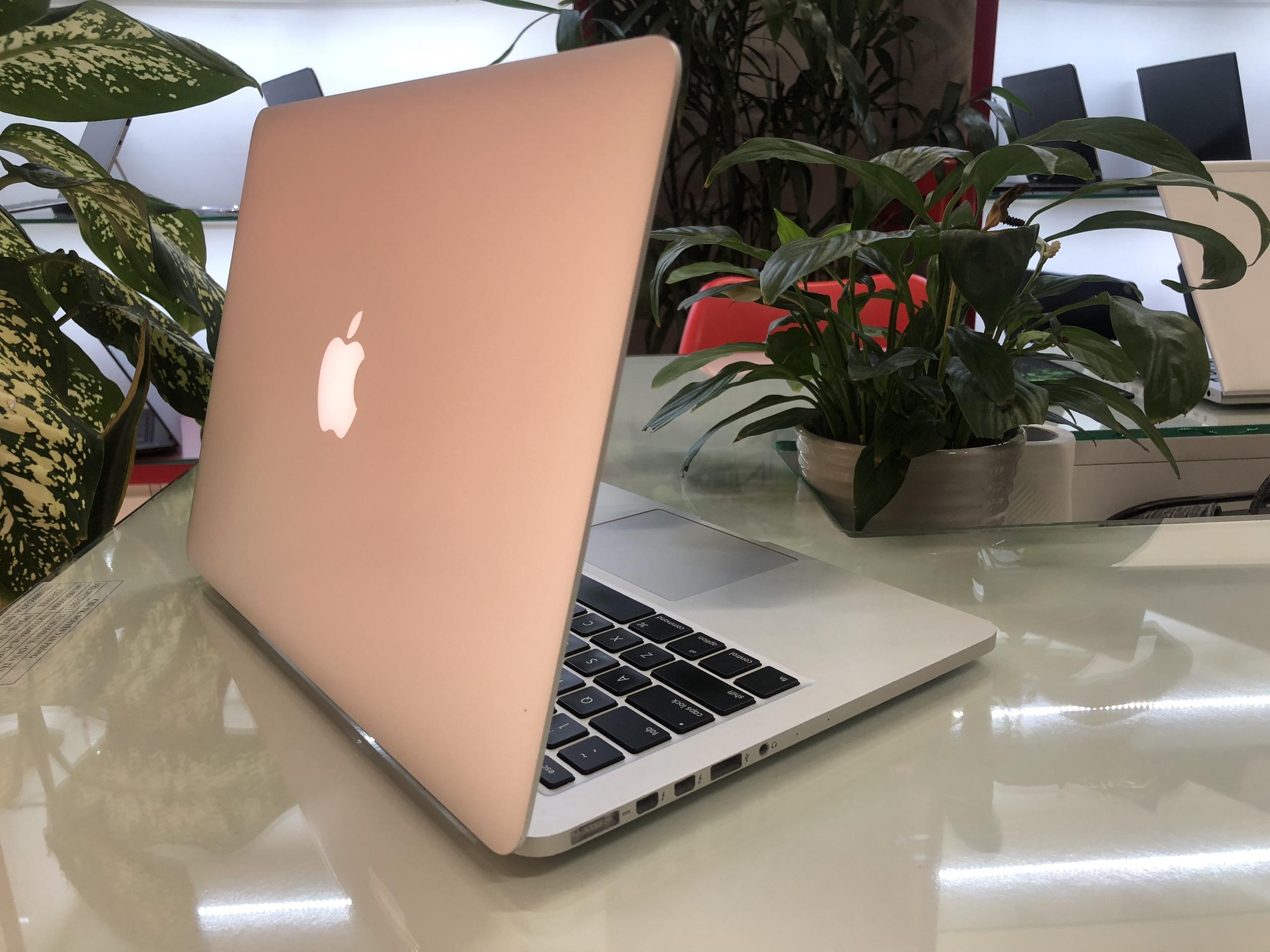 Macbook Pro MF840 2015