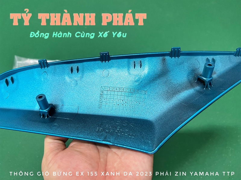 Cánh yếm bửng nhỏ Ex 155 Xanh Da 1344 đời 23 Phải ( xe Xanh Bạc Đen bản giới hạn ) (1 Cái)