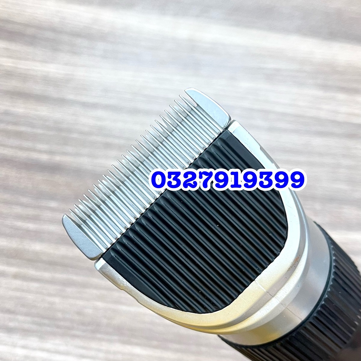 Pcs Hair Trimmer Cs02 - Family Trimmer with 2 Batteries 4V 800Mah, Led Light, Adjustable Blade 0.8-2mm, Usage Time 120 Minutes, High Quality, Safe, Easy to Use