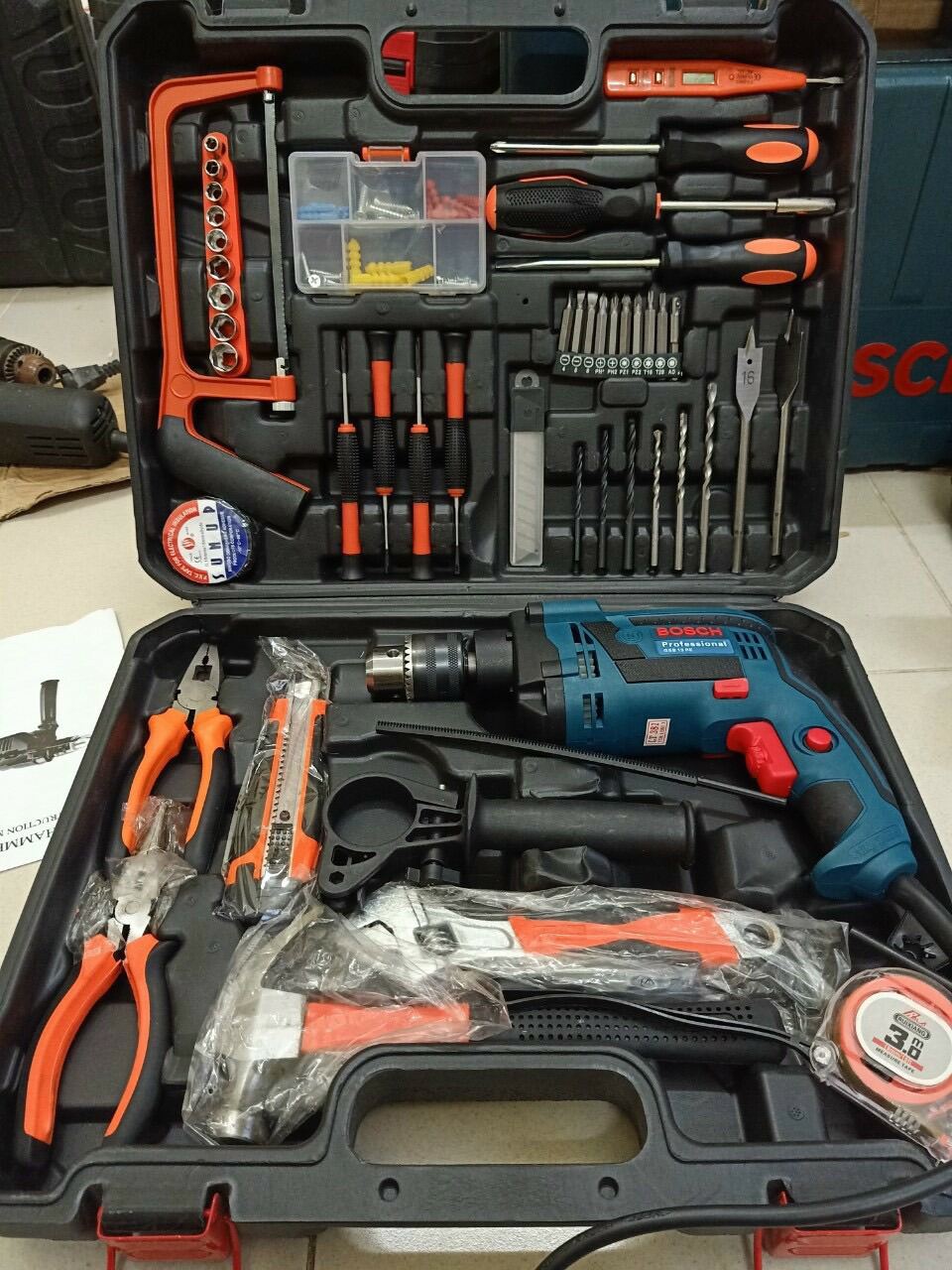 Máy khoan valy tặng 100 món đồ nghề