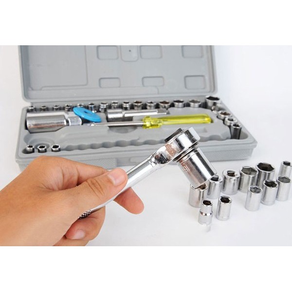 Bộ khẩu mở siết ốc và bugi 40 chi tiết