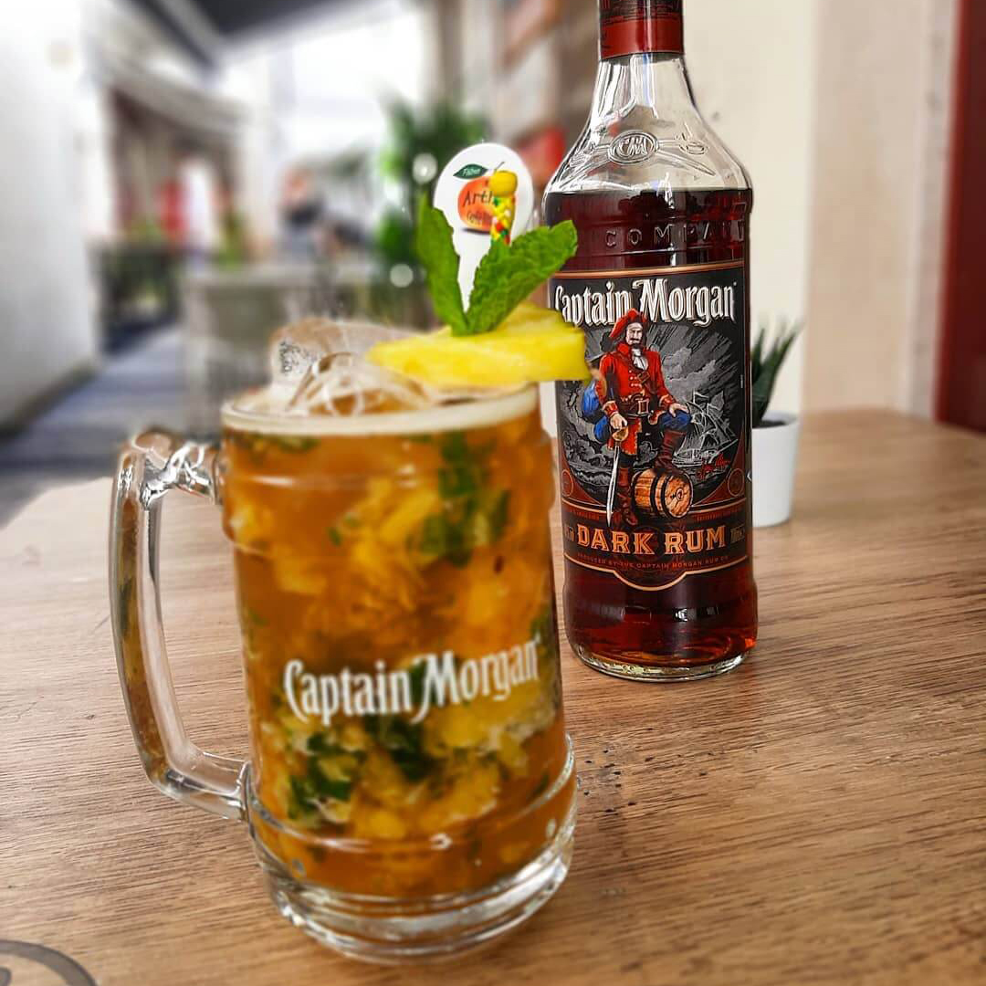 Rum nền CAPTAIN MORGAN DARK RUM rum pha chế cocktail