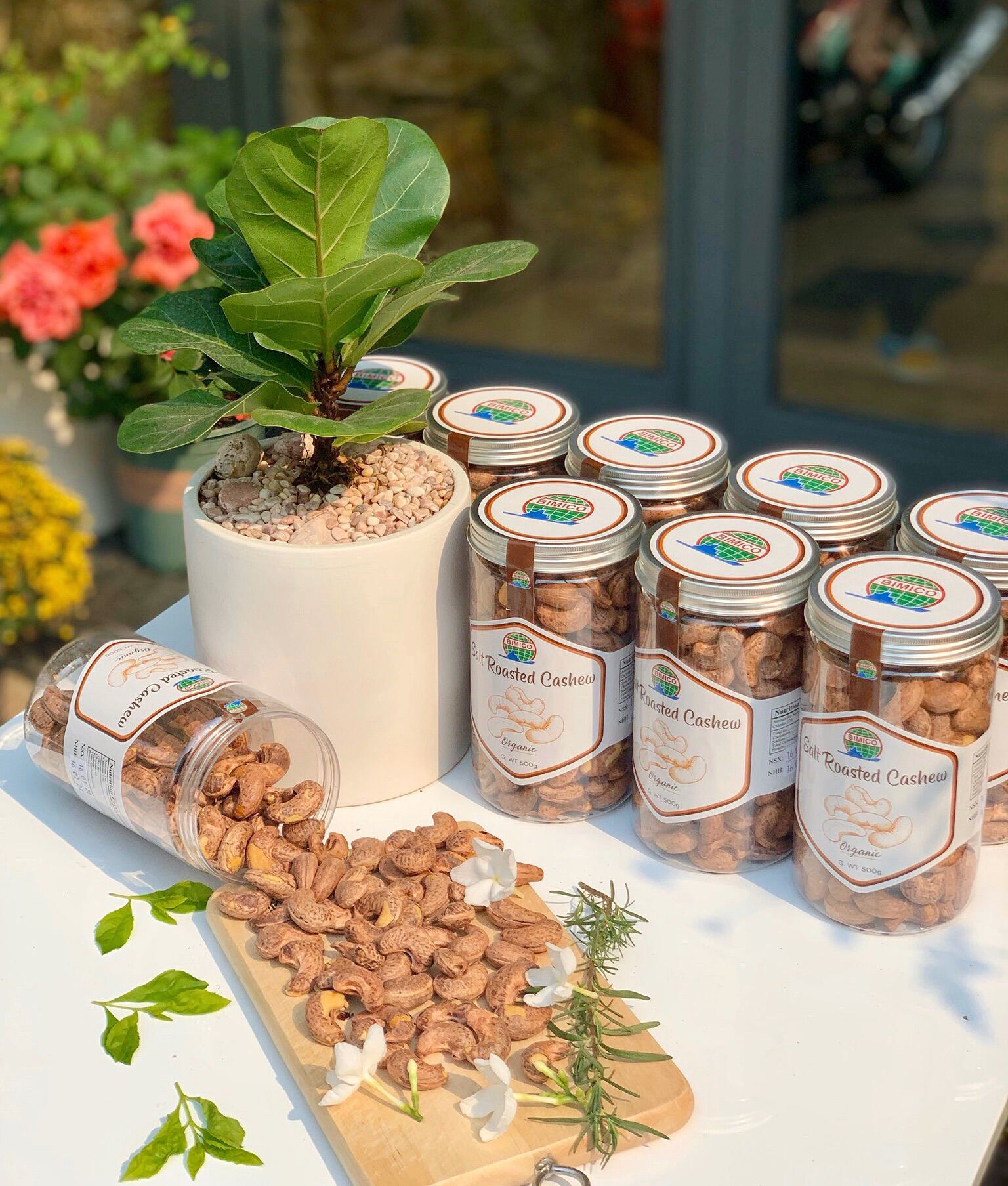Hạt Điều Rang Muối Có Vỏ Lụa 500Gr - Freeship Max - Bimico