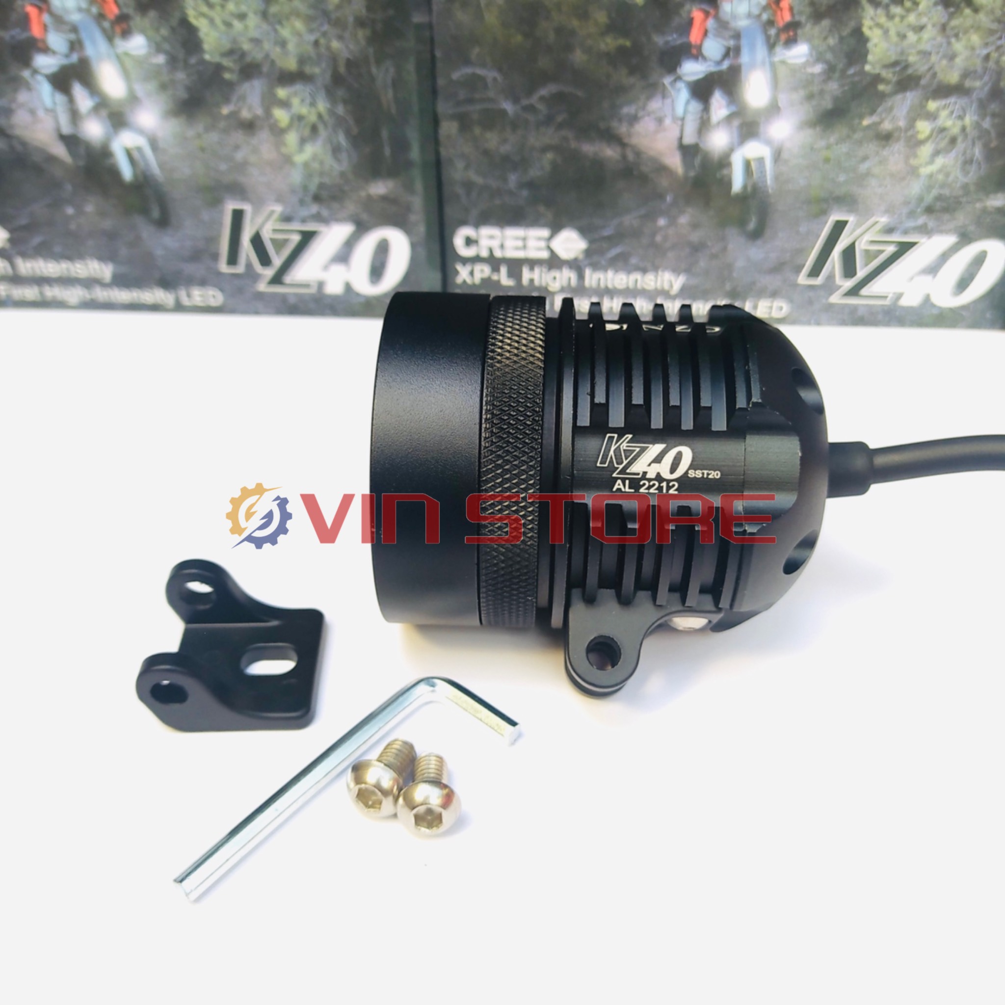 Trợ sáng KZ40, L4X chip SST20 kính tím(công suất thực 30w)