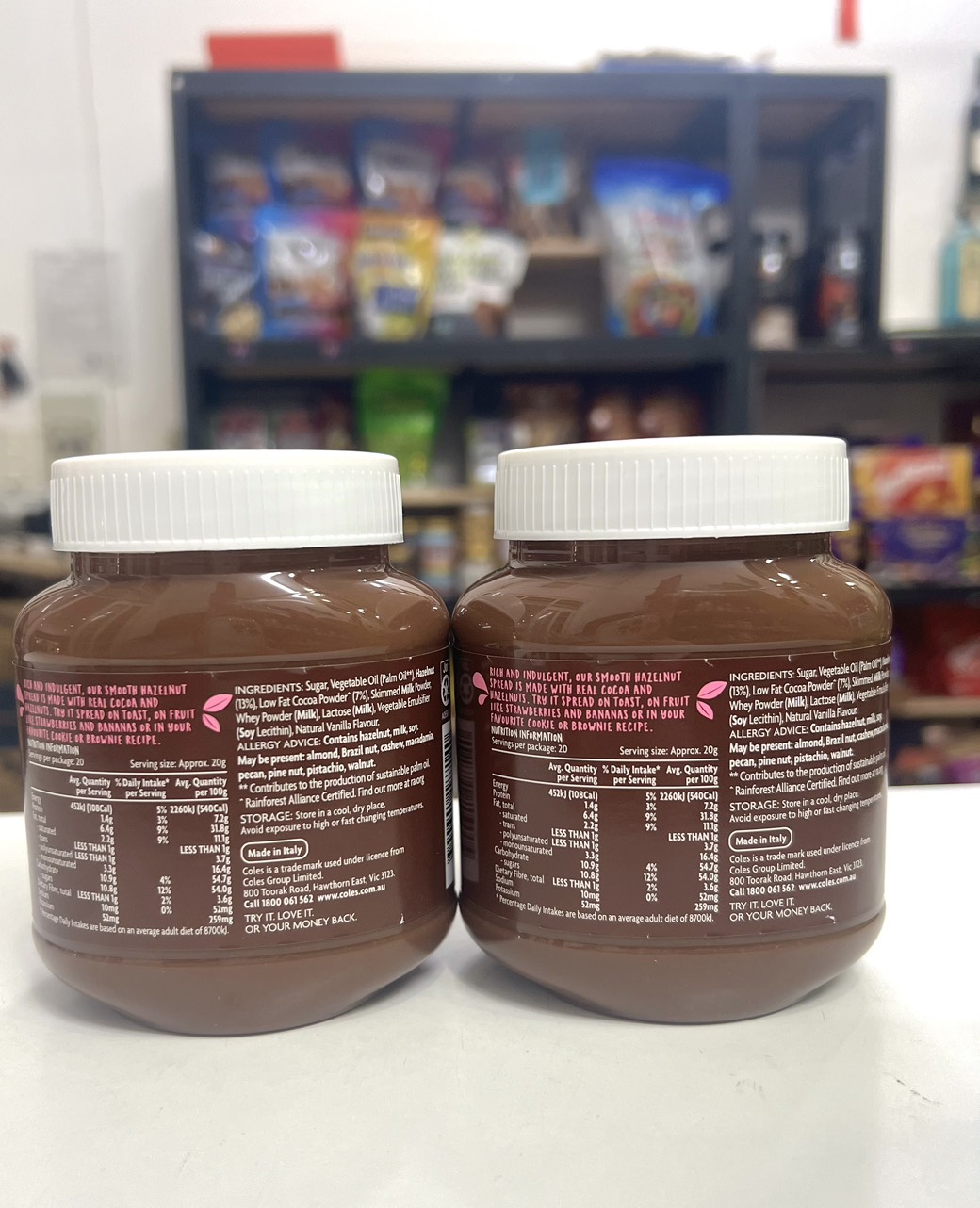 (Hàng Ý) Bơ hạt phỉ phết bánh mì Hazelnut Spread của nhãn hiệu Coles hủ 400GR
