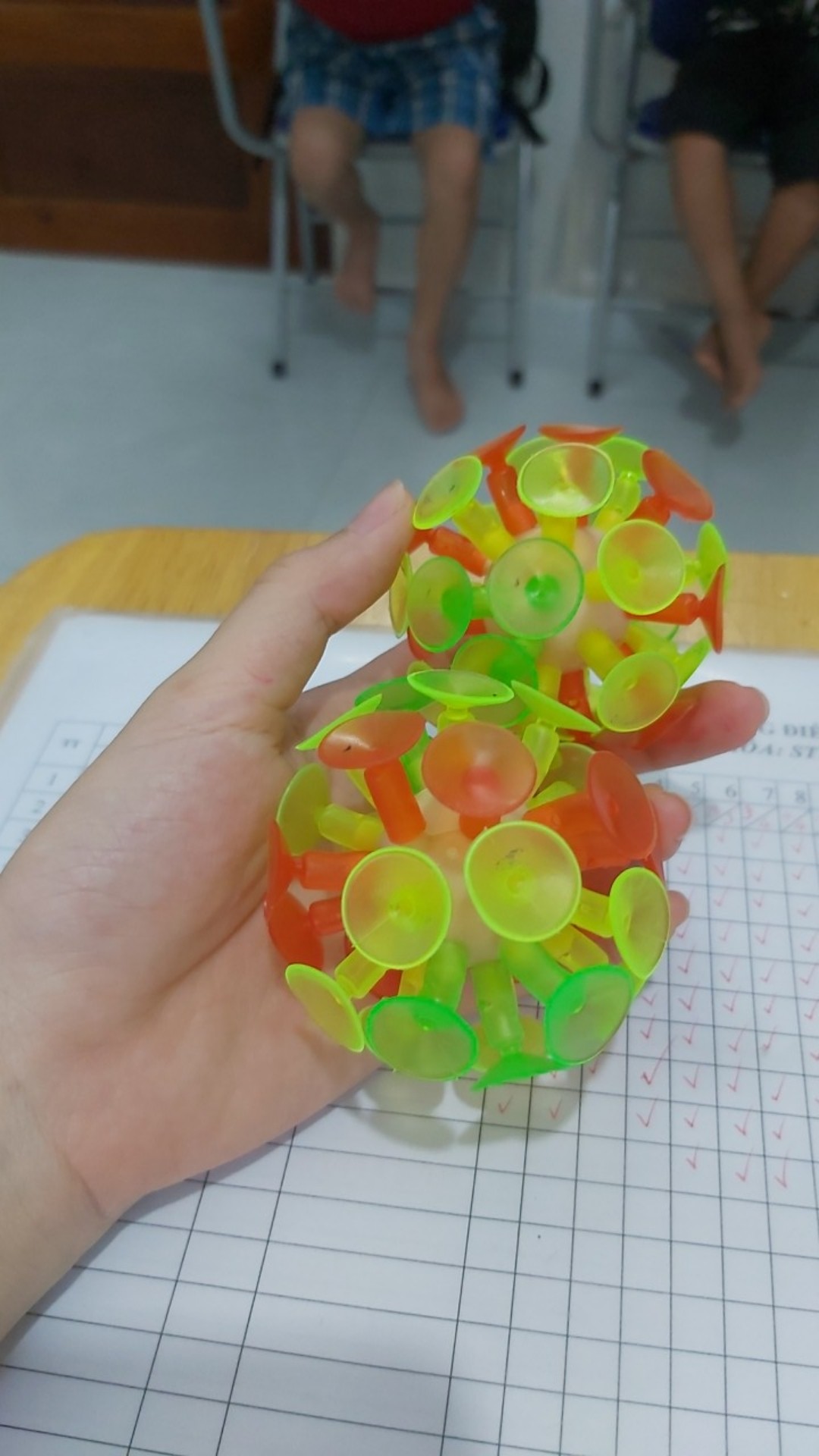 Bóng hít dính Sticky ball
