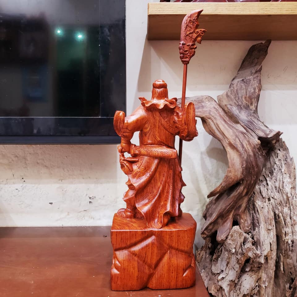 Tượng quan công gỗ hương cao 30 cm