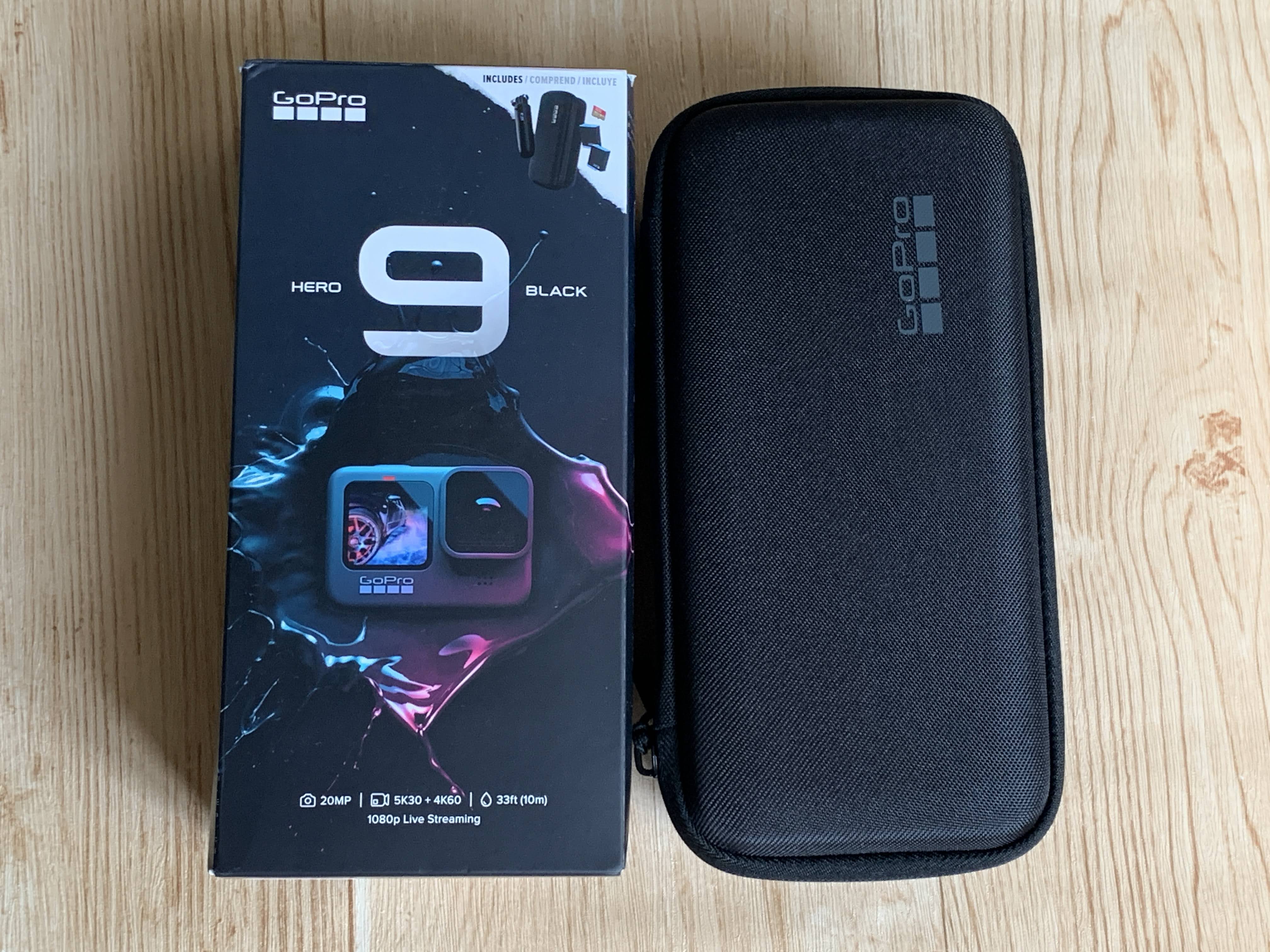 Combo Gopro 9 Black Bundle (Tặng kèm pin Tripod Shorty thẻ nhớ 64GB)