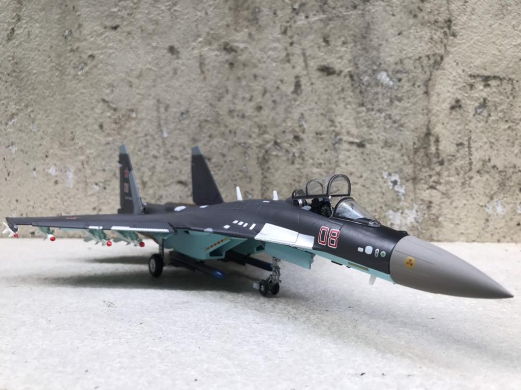 Mô hình máy bay SU-35B Fighter 1:72