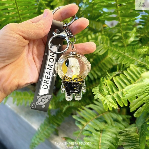 Móc Khóa Trong Suôt Phi Hành Gia