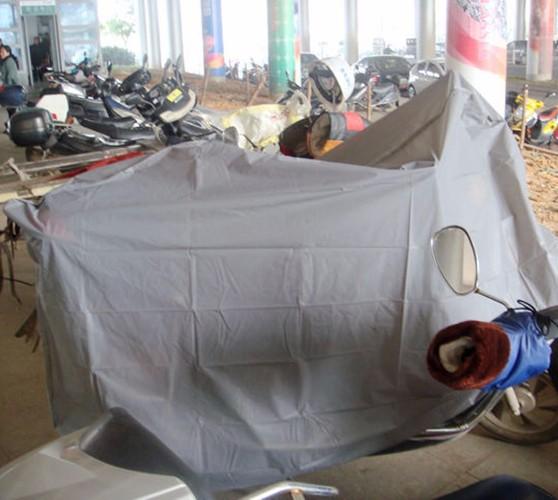 ÁO TRÙM XE MÁY THỜI TRANG