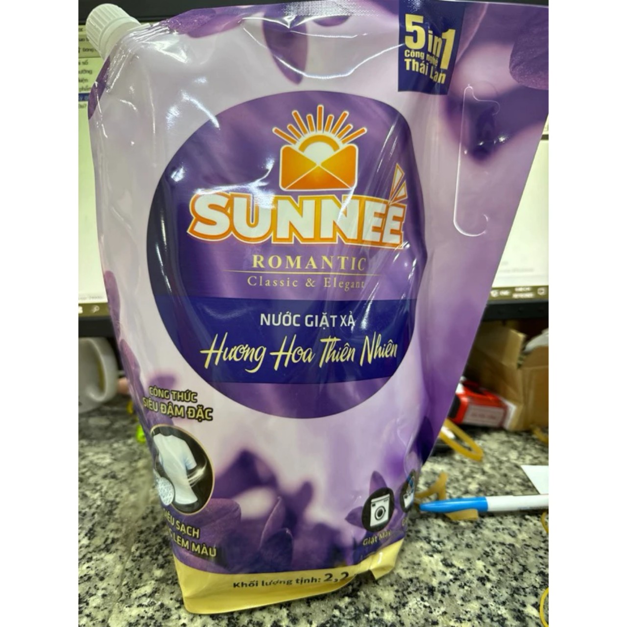 Nước Giặt Xả Sunnee - KLT 2.2 KG