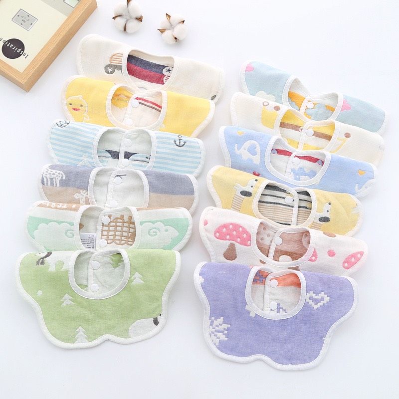 Yếm cotton 6 lớp giữ ấm cổ cho bé.