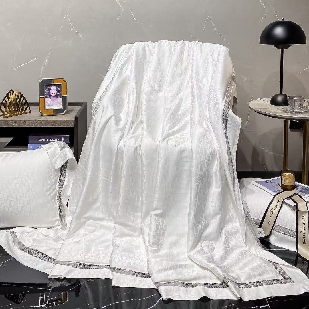Chăn Hè Lụa Tencel Siêu Cấp Thương Hiệu - Chăn Lụa Mỏng Cực Mát Tencel 100% Nhập Khẩu Cao Cấp Size 200x 230